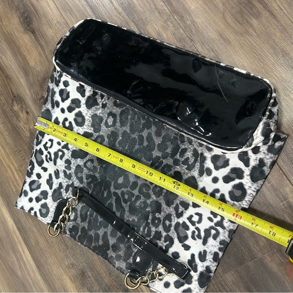 Leopard Print Tote Bag with Red Interior - Picture 5 of 5